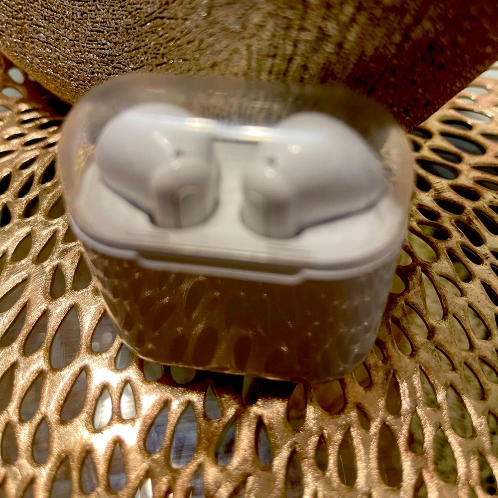 Crystal Clear Omni Airpods